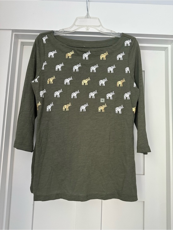 LOFT Tops - LOFT Olive Green Elephant Print Tee